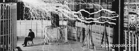Nikola Tesla facebook kapak fotoğrafı